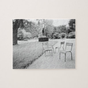 FRANKREICH, Paris: Statue im Luxembourg-Garten Puzzle