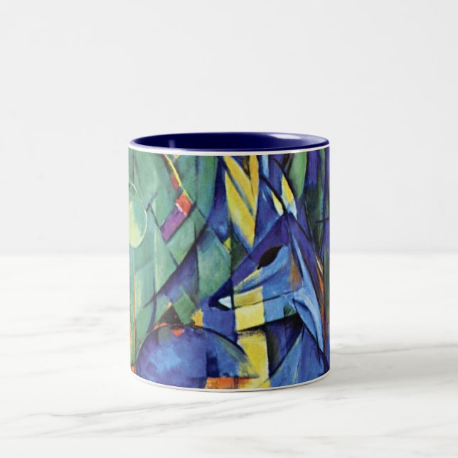 Franz Marc - Rotwild im Wald (ii) Zweifarbige Tasse (Mittel)
