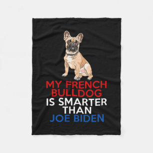 Französische Bulldogge ist schlauer als Joe Biden Fleecedecke