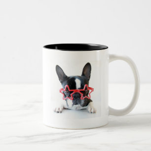 Französische Bulldogge mit roten Stern-Gläsern Zweifarbige Tasse