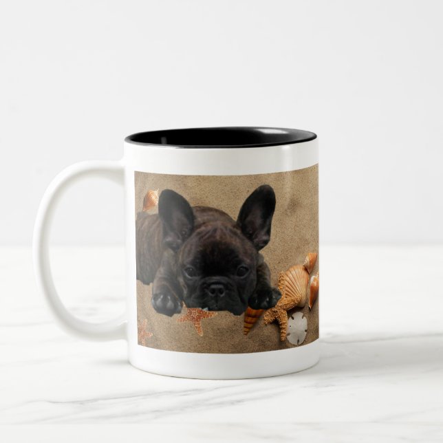 Französische Bulldogge Strand French Bulldog  Zweifarbige Tasse (Links)