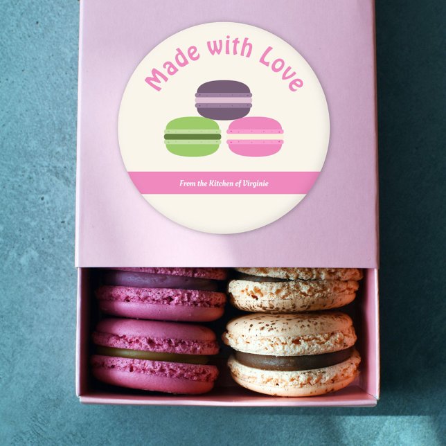 Französische Macarons mit Liebe-Label-Aufkleber Runder Aufkleber (French Macarons Made with Love Sticker)