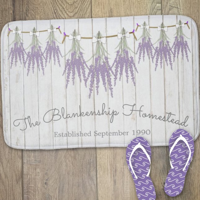 Französischer Bauernhof Lavender Bundles White Bow Badematte (Von Creator hochgeladen)