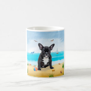 Französischer Bulldog am Strand Kaffeetasse