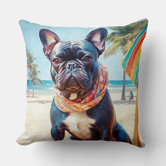 Französischer Bulldog am Strand, Sommergeschenk fü Kissen (Vorderseite)