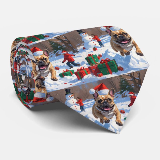 Französischer Bulldog im Schnee mit Weihnachtsmütz Krawatte (Gerollt)
