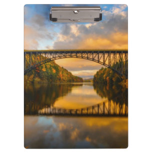 Französischer König Bridge im Fall Klemmbrett