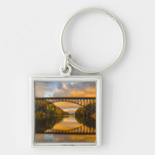 Französischer König Bridge im Fall Schlüsselanhänger