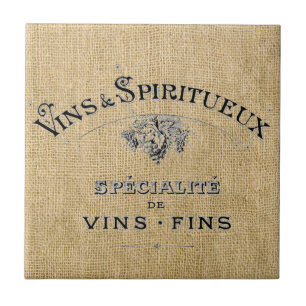 Französischer Wein auf Jute Fliese
