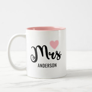 Frau Black Modern Script Pink Herz Custom Wedding Zweifarbige Tasse