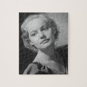 Frau, die 2 aufwirft puzzle