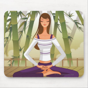 Frau, die in der Lotosposition, meditierend sitzt Mousepad