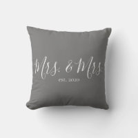 Frau & Frau Throw Pillow für das neue Jahr