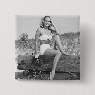 Frau im Bikini Button