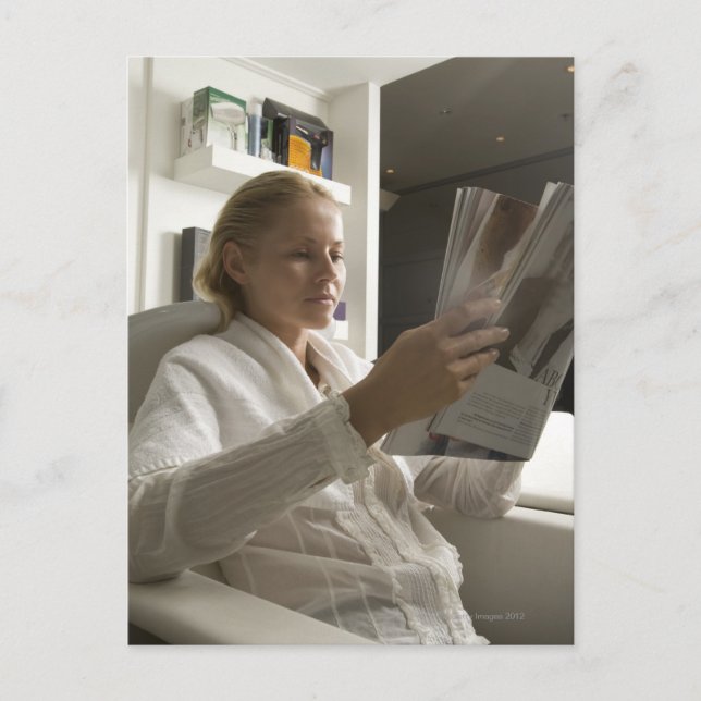 Frau im Friseursalon Postkarte (Vorderseite)