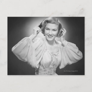 Frau im Kleid 2 Postkarte
