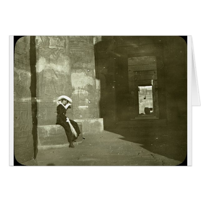 Frau im Kom Ombo-Tempel, Ägypten, Anfang des 19. J (Vorderseite (Horizontal))