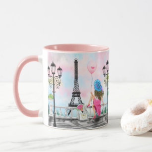 Frau in der Pariser Eiffelturm-Tasse Tasse
