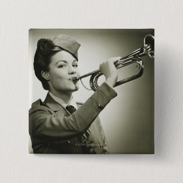 Frau in der Soldat-Uniform Button (Vorderseite)