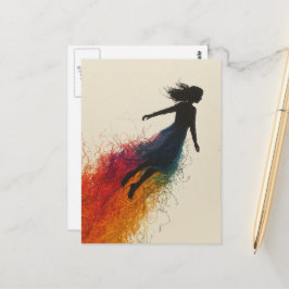 Frau in einem Regenbogenkleid Postkarte