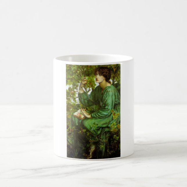 Frau in Green (The Day Dream) (von D.G. Rosetti) Kaffeetasse (Mittel)