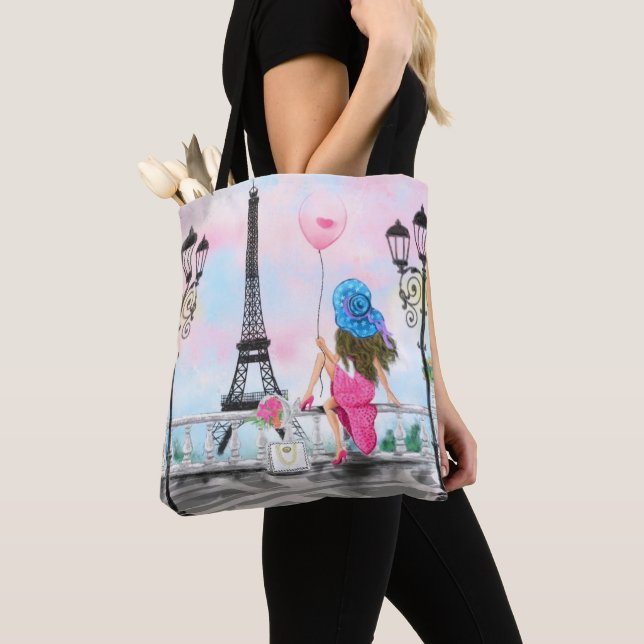 Frau in Paris Tote Tasche mit Eiffelturm (Von Nahem)
