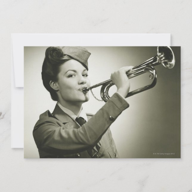 Frau in Soldier Uniform (Vorderseite)