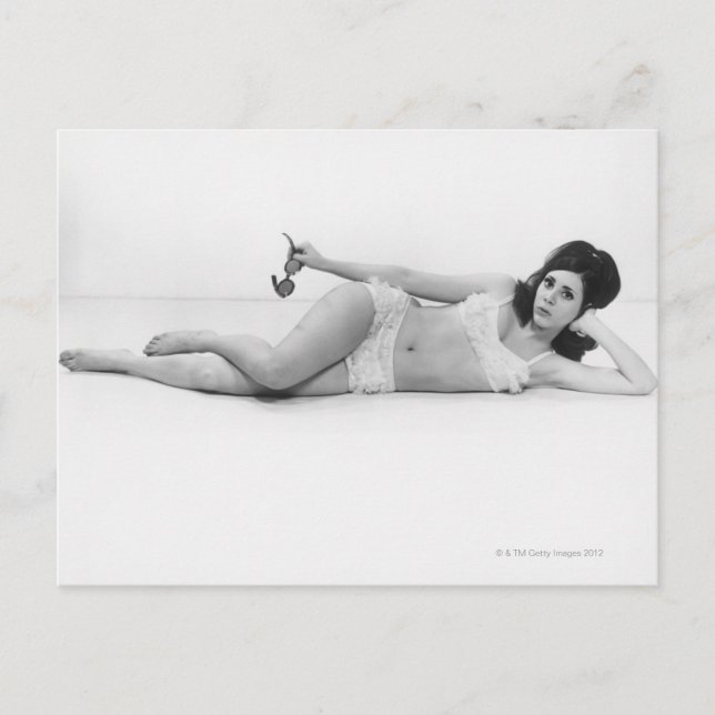 Frau in Swimwear Postkarte (Vorderseite)