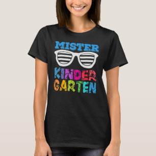 Frau Kindergarten Typ Erster Kindergarten T-Shirt