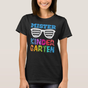 Frau Kindergarten Typ Erster Kindergarten T-Shirt