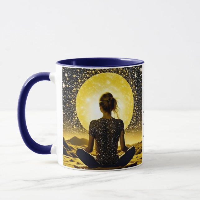 Frau Meditation Om Shanti Shanti Shanti Shanti Tasse (Links)