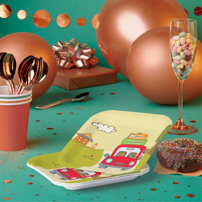 Frau mit Auto Pappteller (Von Creator hochgeladen)