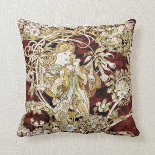 Frau mit einer Daisy Alphonse Mucha Fine Art Kissen