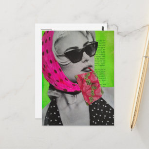 Frau mit Erdbeerhandtasche Mixed Media Collage Postkarte