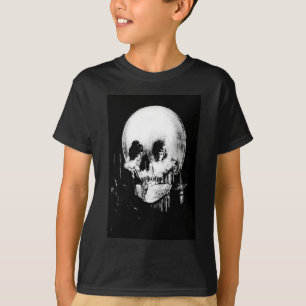 Frau mit Halloween-Reflektion im Spiegel T-Shirt