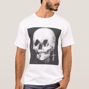 Frau mit Halloween-Reflektion im Spiegel T-Shirt