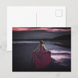 Frau mit Kleid, feine Kunst Postkarte