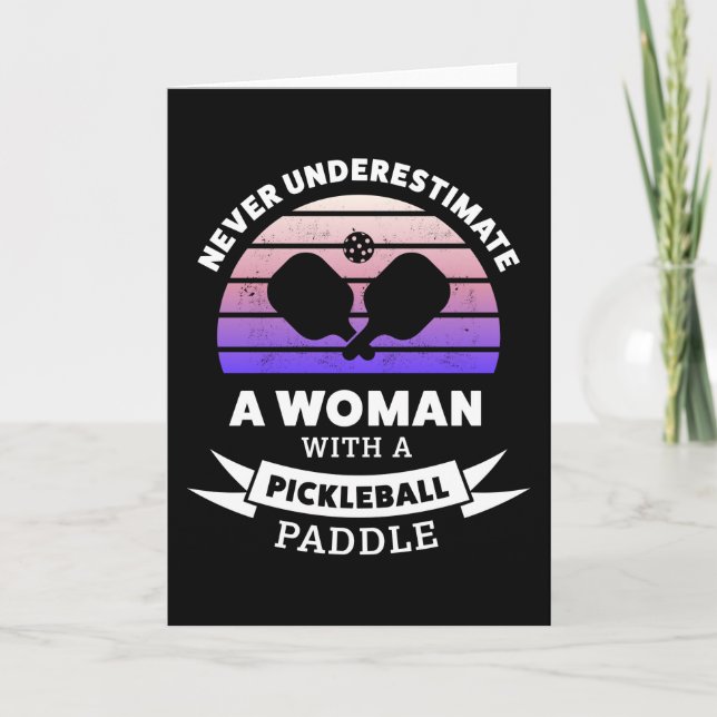 Frau mit Pickleball Paddle Funny Geschenk Karte (Vorderseite)