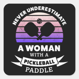 Frau mit Pickleball Paddle Funny Geschenk Quadratischer Aufkleber