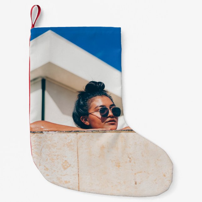 Frau mit schwarzer Sonnenbrille Kleiner Weihnachtsstrumpf (Vorderseite)