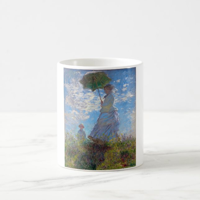 Frau mit Sonnenschirm, Monet Kaffeetasse (Mittel)