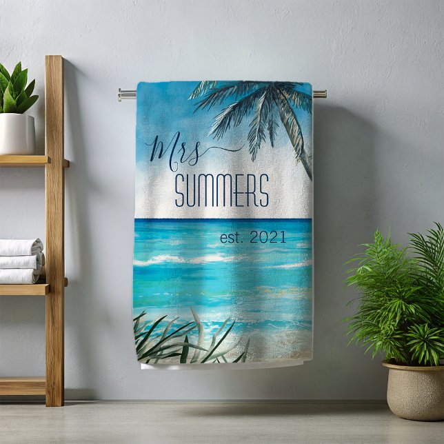 Frau Newlywed Bride Monogram Watercolor Seascape Strandtuch (Von Creator hochgeladen)