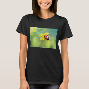 Frau oben T-Shirt