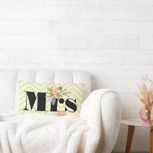 Frau Pale Yellow White Aquamarin Zig Zag Lendenkissen