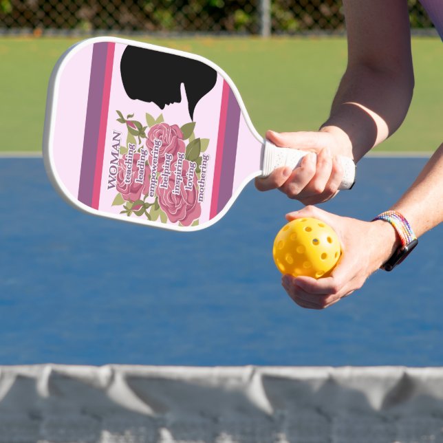 Frau Pickleball Schläger (InSitu)