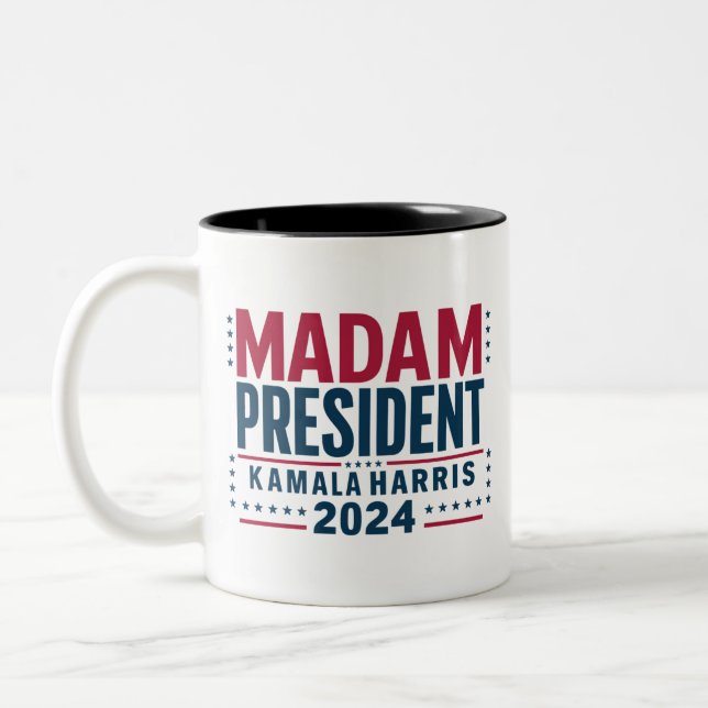 Frau Präsidentin Kamala Harris 2024 Abstimmung Dem Zweifarbige Tasse (Links)
