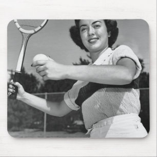 Frau spielt Tennis 3 Mousepad