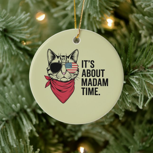 Frau Time President 2024 Kamala Harris DNC Kundgeb Keramik Ornament (Baum)