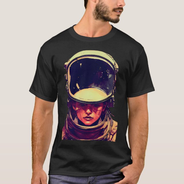 Frau trägt Astronautenhelm T-Shirt (Vorderseite)