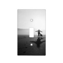 Frau und Hund - die einzigen in der Welt